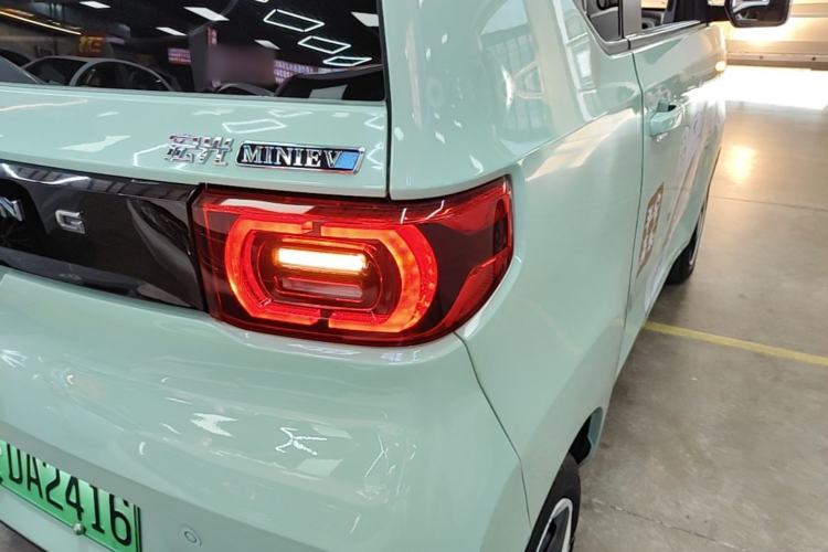 Used Wuling Hongguang MINIEV 2021 Macaron Fashion Model Lithium Iron Phosphate Right Rear Taillight