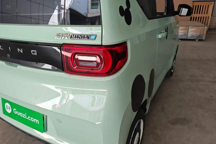 Used Wuling Hongguang MINIEV 2021 Macaron Premium Model – Lithium-NMC Right Rear Taillight
