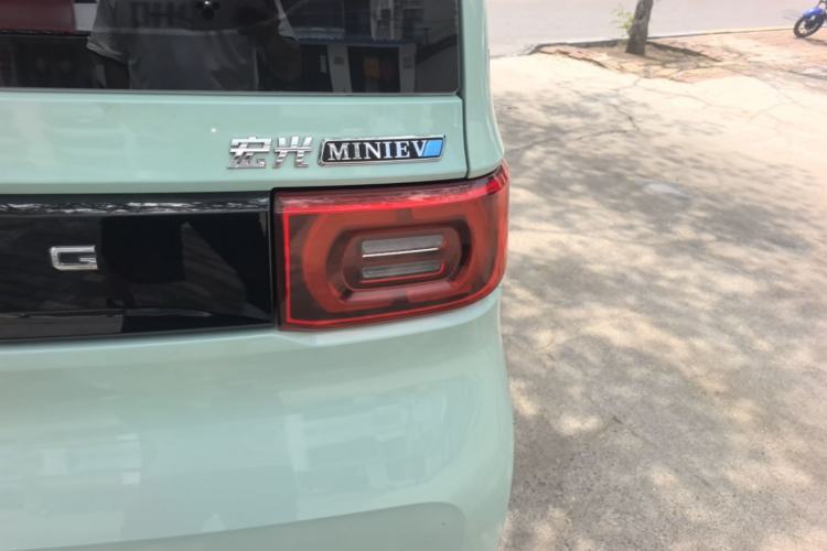 Used Wuling Hongguang MINIEV 2021 Macaron Premium Model – Lithium Iron Phosphate Right Rear Taillight