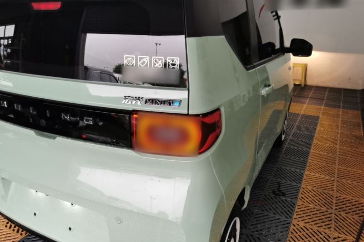 Used Wuling Hongguang MINIEV 2021 Macaron Premium Model – Lithium-NMC Right Rear Taillight
