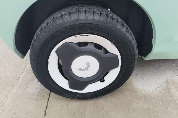 Used Wuling Hongguang MINIEV 2021 Macaron Premium Model – Lithium Iron Phosphate Right Rear Wheel Hub