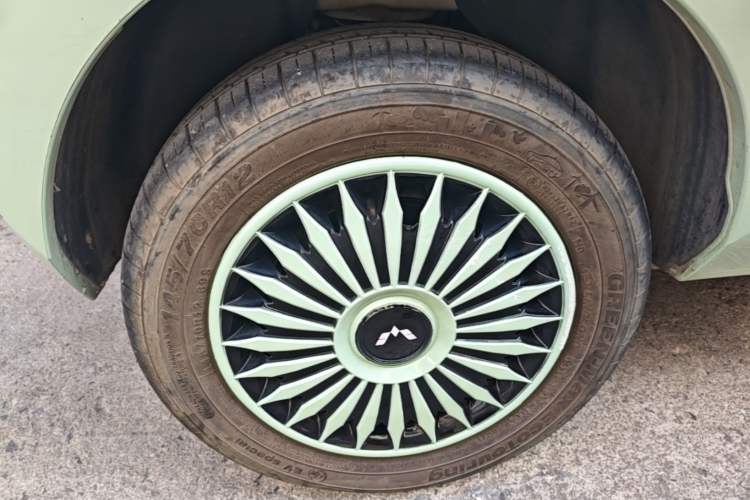 Used Wuling Hongguang MINIEV 2021 Macaron Premium Model – Lithium Iron Phosphate Right Rear Wheel Hub