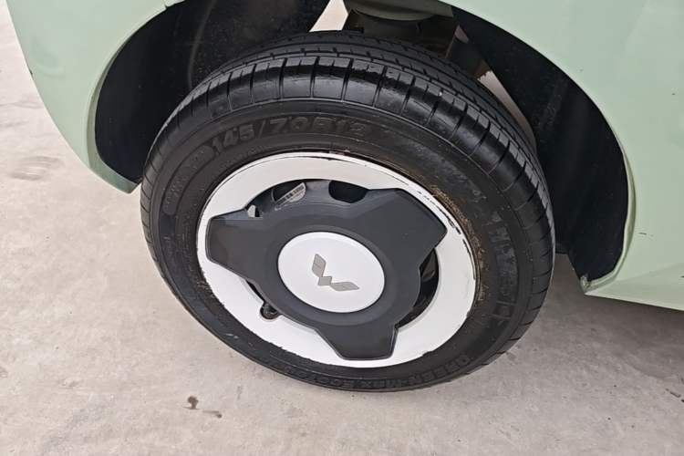 Used Wuling Hongguang MINIEV 2021 Macaron Premium Model – Lithium Iron Phosphate Right Rear Wheel Hub