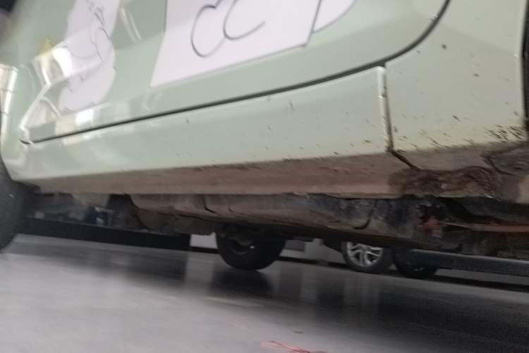 Used Wuling Hongguang MINIEV 2021 Macaron Premium Model – Lithium Iron Phosphate Right Side Sill