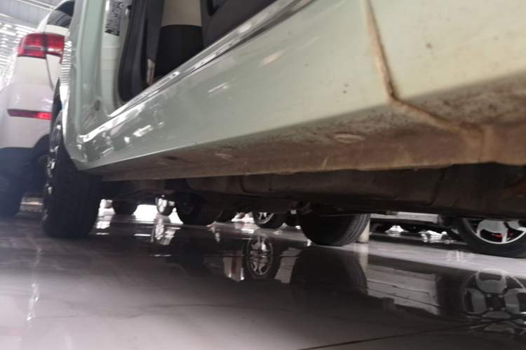 Used Wuling Hongguang MINIEV 2021 Macaron Premium Model – Lithium Iron Phosphate Right Side Sill