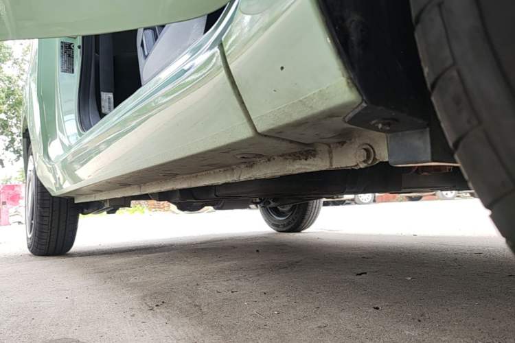 Used Wuling Hongguang MINIEV 2021 Macaron Premium Model – Lithium-NMC Right Side Sill
