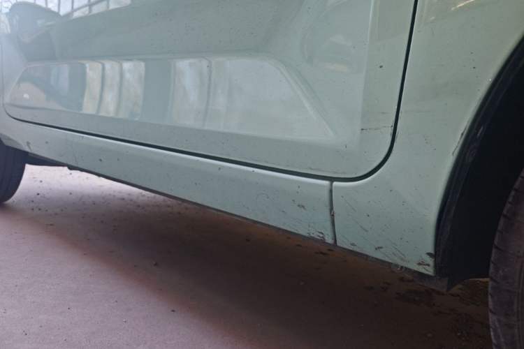 Used Wuling Hongguang MINIEV 2021 Macaron Fashion Model Lithium Iron Phosphate Right Side Sill