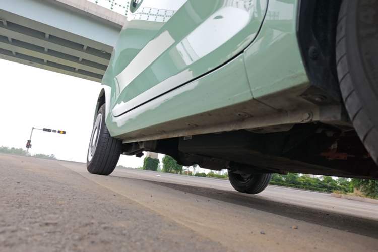 Used Wuling Hongguang MINIEV 2021 Macaron Fashion Model Lithium Iron Phosphate Right Side Sill
