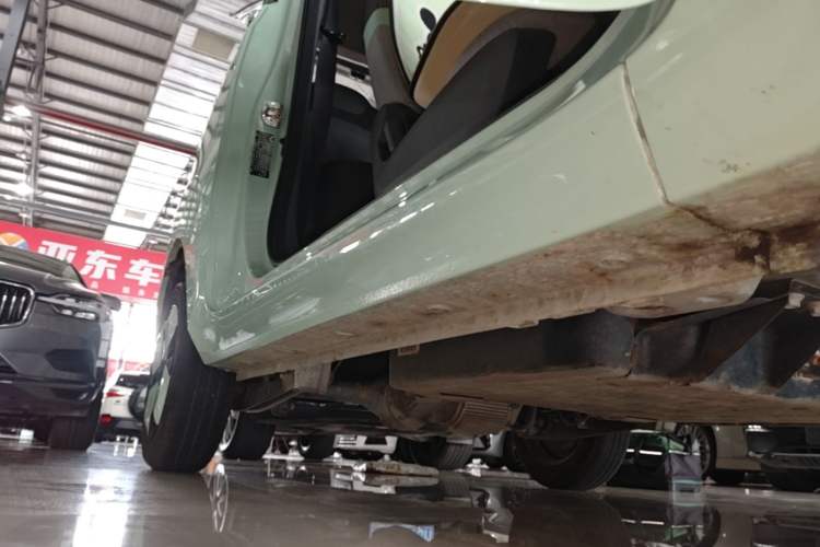 Used Wuling Hongguang MINIEV 2021 Macaron Fashion Model Lithium Iron Phosphate Right Side Sill