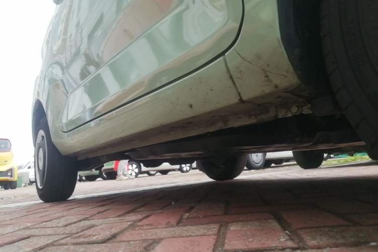 Used Wuling Hongguang MINIEV 2021 Macaron Fashion Edition Lithium-Ion Battery Right Side Sill