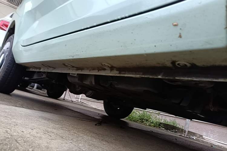 Used Wuling Hongguang MINIEV 2021 Macaron Sandwich Model 170 km Lithium Iron Phosphate Right Side Sill