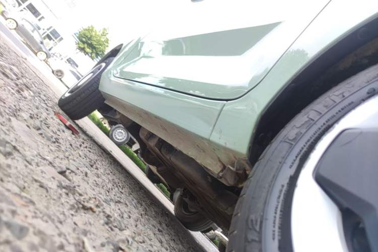 Used Wuling Hongguang MINIEV 2021 Macaron Premium Model – Lithium Iron Phosphate Right Side Sill