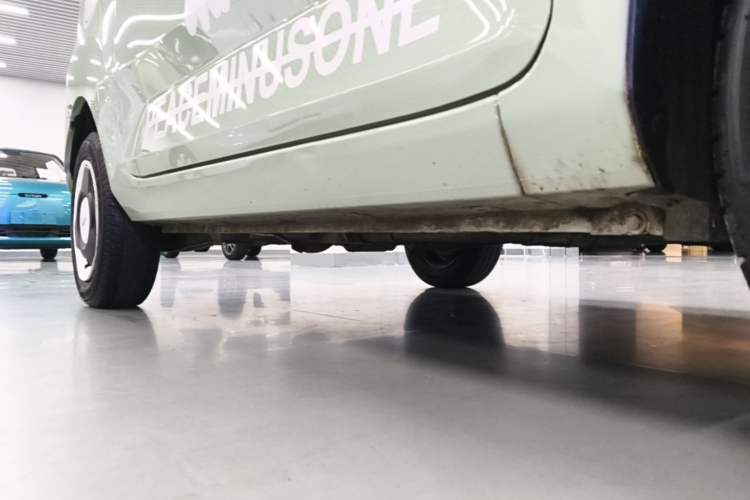 Used Wuling Hongguang MINIEV 2021 Macaron Premium Model – Lithium Iron Phosphate Right Side Sill