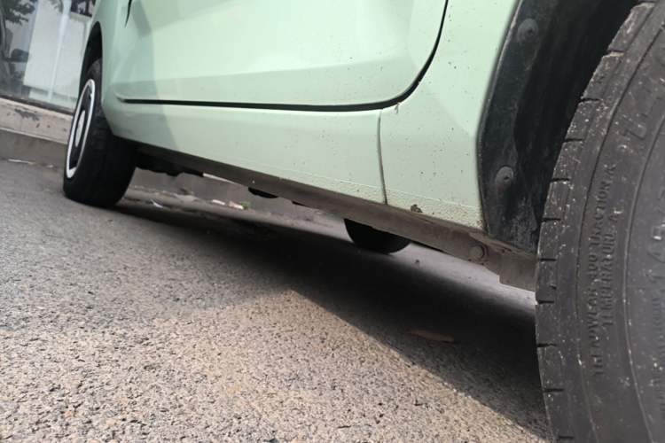 Used Wuling Hongguang MINIEV 2021 Macaron Fashion Model Lithium Iron Phosphate Right Side Sill