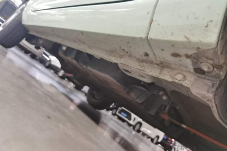 Used Wuling Hongguang MINIEV 2021 Macaron Premium Model – Lithium Iron Phosphate Right Side Sill