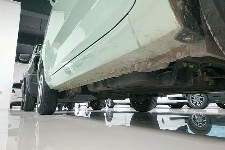 Used Wuling Hongguang MINIEV 2021 Macaron Premium Model – Lithium Iron Phosphate Right Side Sill