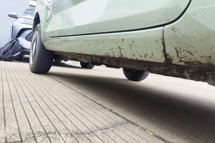 Used Wuling Hongguang MINIEV 2021 Macaron Fashion Model Lithium Iron Phosphate Right Side Sill