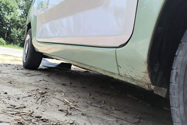 Used Wuling Hongguang MINIEV 2021 Macaron Premium Model – Lithium Iron Phosphate Right Side Sill