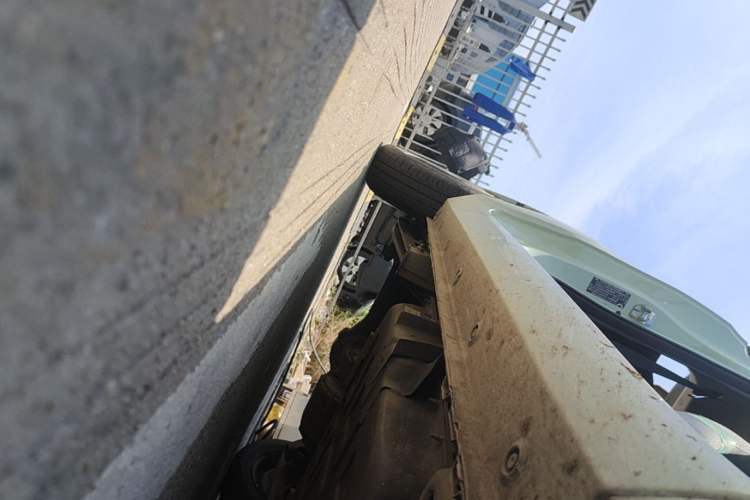 Used Wuling Hongguang MINIEV 2021 Macaron Premium Model – Lithium Iron Phosphate Right Side Sill
