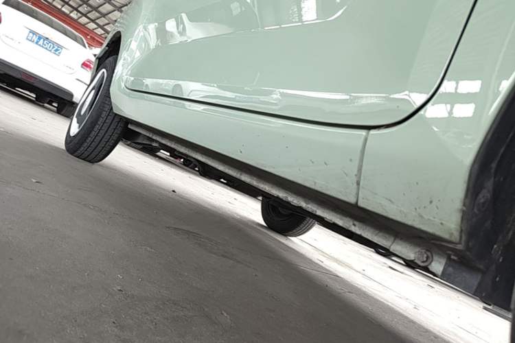 Used Wuling Hongguang MINIEV 2021 Macaron Fashion Model Lithium Iron Phosphate Right Side Sill