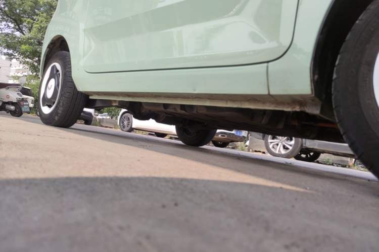 Used Wuling Hongguang MINIEV 2021 Macaron Premium Model – Lithium Iron Phosphate Right Side Sill