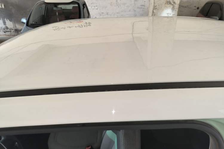 Used Wuling Hongguang MINIEV 2021 Macaron Fashion Model Lithium Iron Phosphate Roof