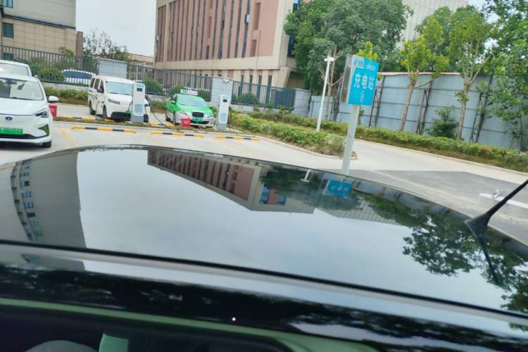 Used Wuling Hongguang MINIEV 2021 Macaron Premium Model – Lithium Iron Phosphate Roof