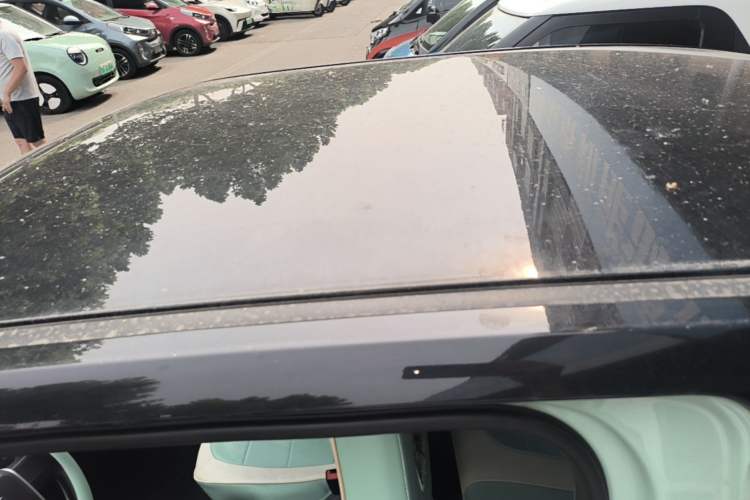 Used Wuling Hongguang MINIEV 2021 Macaron Fashion Model Lithium Iron Phosphate Roof