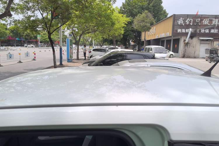 Used Wuling Hongguang MINIEV 2021 Macaron Fashion Model Lithium Iron Phosphate Roof