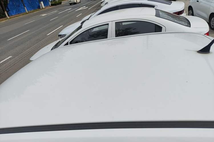 Used Wuling Hongguang MINIEV 2021 Macaron Fashion Model Lithium Iron Phosphate Roof