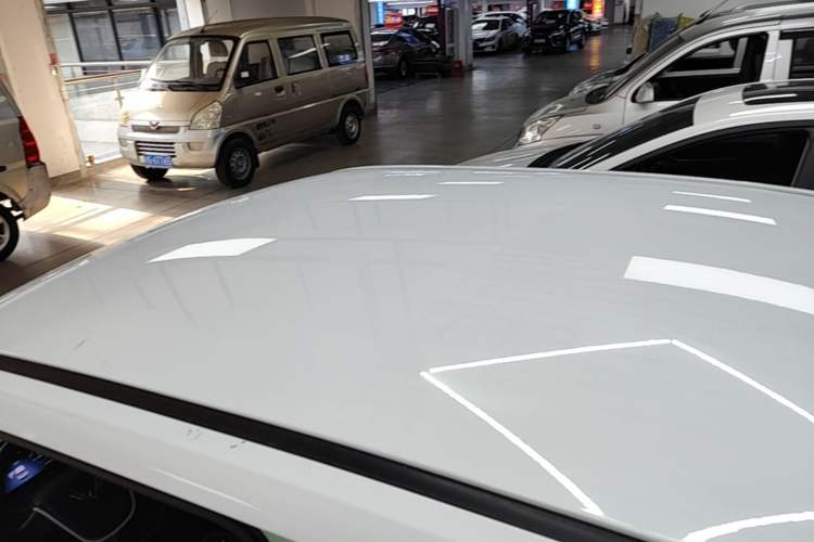 Used Wuling Hongguang MINIEV 2021 Macaron Fashion Model Lithium Iron Phosphate Roof
