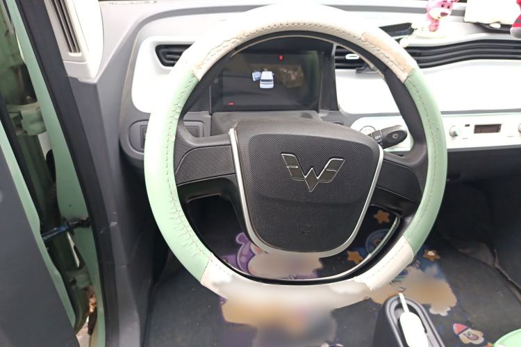 Used Wuling Hongguang MINIEV 2021 Macaron Premium Model – Lithium Iron Phosphate Steering Wheel