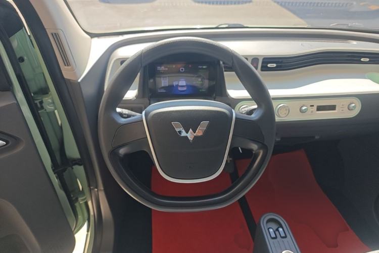 Used Wuling Hongguang MINIEV 2021 Macaron Premium Model – Lithium Iron Phosphate Steering Wheel