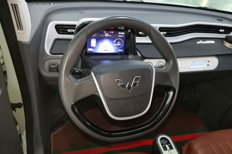 Used Wuling Hongguang MINIEV 2021 Macaron Premium Model – Lithium Iron Phosphate Steering Wheel