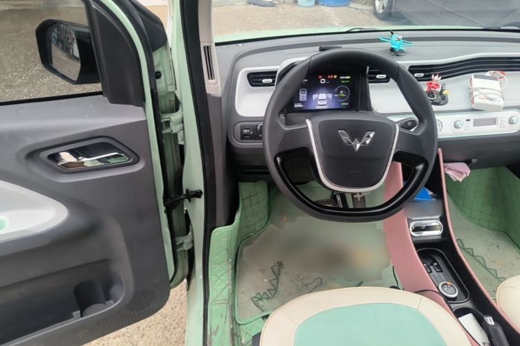 Used Wuling Hongguang MINIEV 2021 Macaron Premium Model – Lithium-NMC Steering Wheel