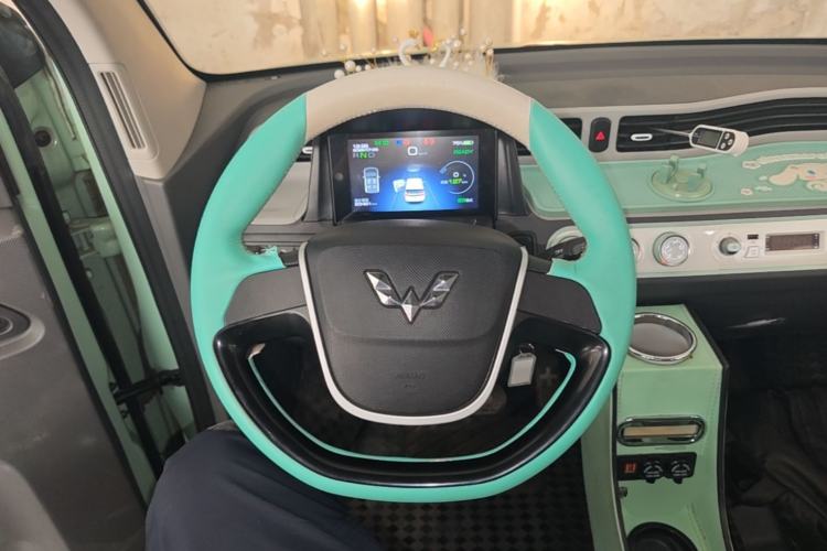 Used Wuling Hongguang MINIEV 2021 Macaron Premium Model – Lithium Iron Phosphate Steering Wheel