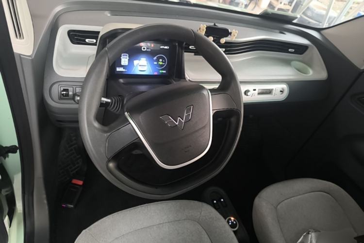 Used Wuling Hongguang MINIEV 2021 Macaron Premium Model – Lithium Iron Phosphate Steering Wheel