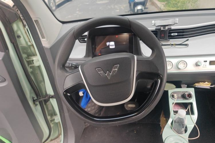 Used Wuling Hongguang MINIEV 2021 Macaron Premium Model – Lithium Iron Phosphate Steering Wheel