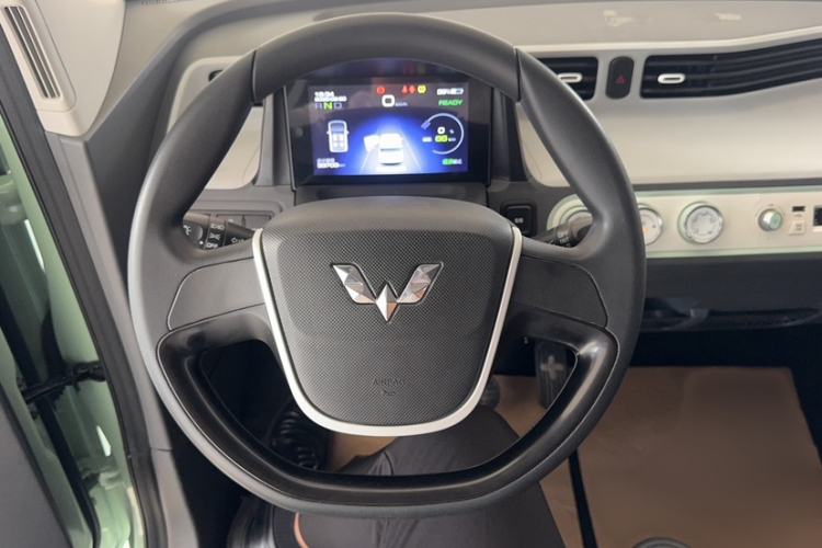 Used Wuling Hongguang MINIEV 2021 Macaron Premium Model – Lithium Iron Phosphate Steering Wheel