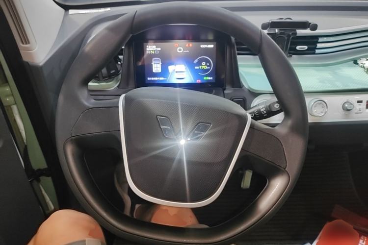 Used Wuling Hongguang MINIEV 2021 Macaron Premium Model – Lithium-NMC Steering Wheel