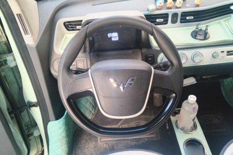 Used Wuling Hongguang MINIEV 2021 Macaron Premium Model – Lithium Iron Phosphate Steering Wheel