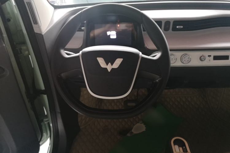 Used Wuling Hongguang MINIEV 2021 Macaron Premium Model – Lithium Iron Phosphate Steering Wheel