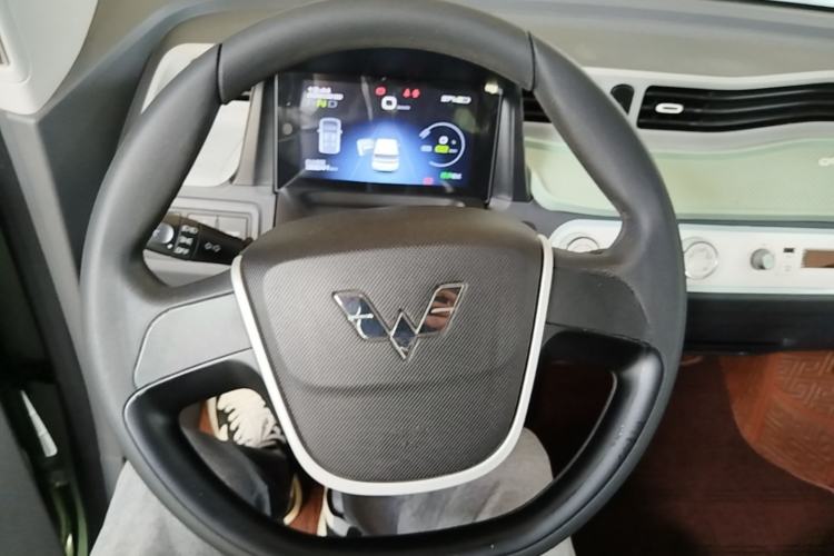 Used Wuling Hongguang MINIEV 2021 Macaron Premium Model – Lithium Iron Phosphate Steering Wheel