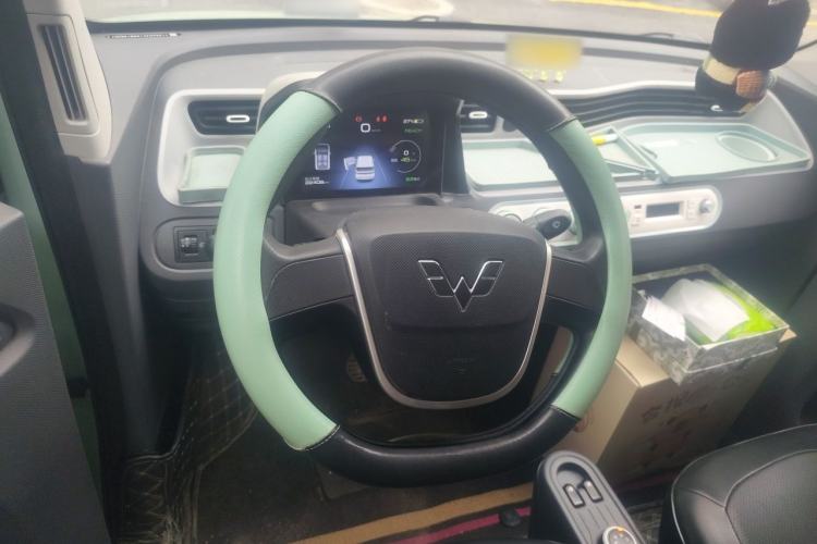 Used Wuling Hongguang MINIEV 2021 Macaron Premium Model – Lithium Iron Phosphate Steering Wheel