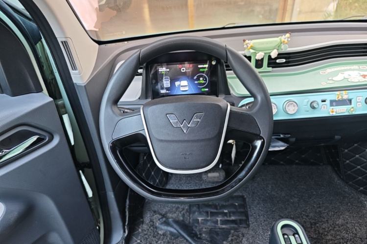 Used Wuling Hongguang MINIEV 2021 Macaron Premium Model – Lithium Iron Phosphate Steering Wheel