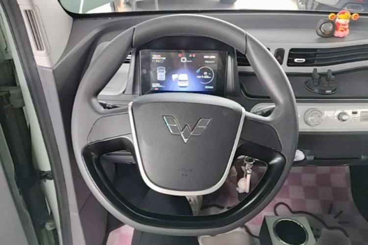 Used Wuling Hongguang MINIEV 2021 Macaron Premium Model – Lithium Iron Phosphate Steering Wheel