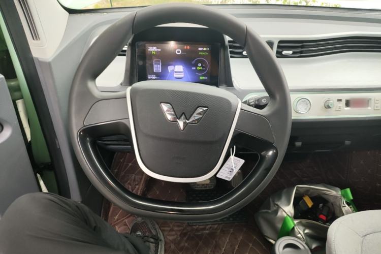 Used Wuling Hongguang MINIEV 2021 Macaron Premium Model – Lithium Iron Phosphate Steering Wheel