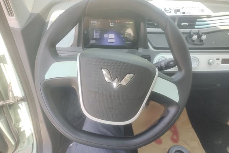 Used Wuling Hongguang MINIEV 2021 Macaron Premium Model – Lithium-NMC Steering Wheel
