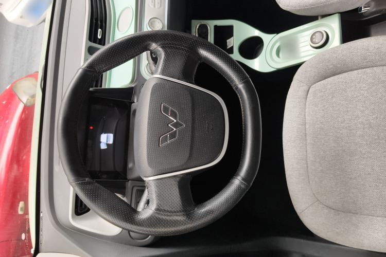 Used Wuling Hongguang MINIEV 2021 Macaron Premium Model – Lithium Iron Phosphate Steering Wheel