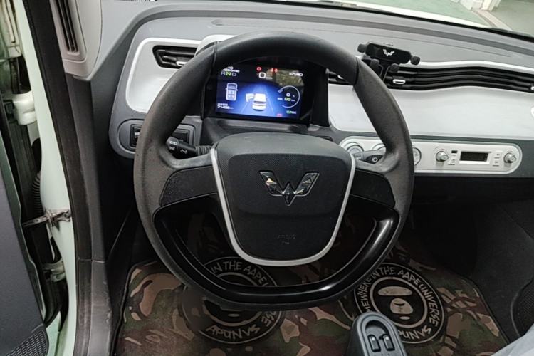 Used Wuling Hongguang MINIEV 2021 Macaron Premium Model – Lithium Iron Phosphate Steering Wheel
